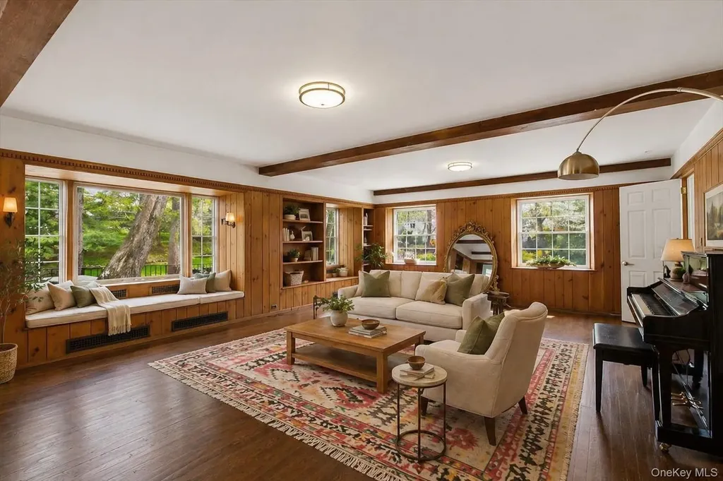 145 Saxon Woods Road White Plains NY 10605