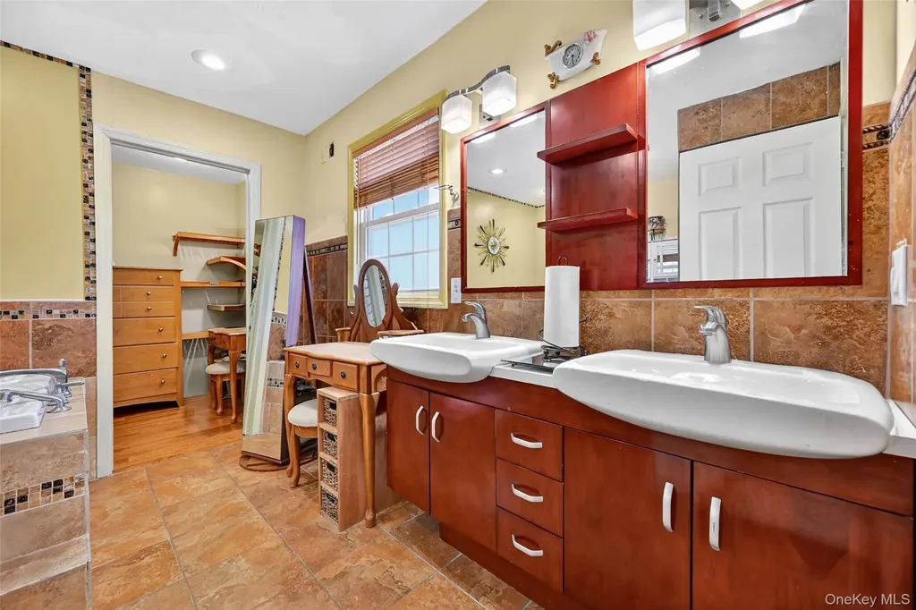14 Malone Avenue Garnerville NY 10923