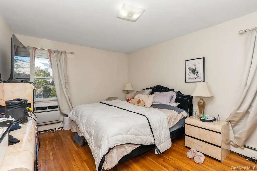 15143 21st Avenue Whitestone NY 11357