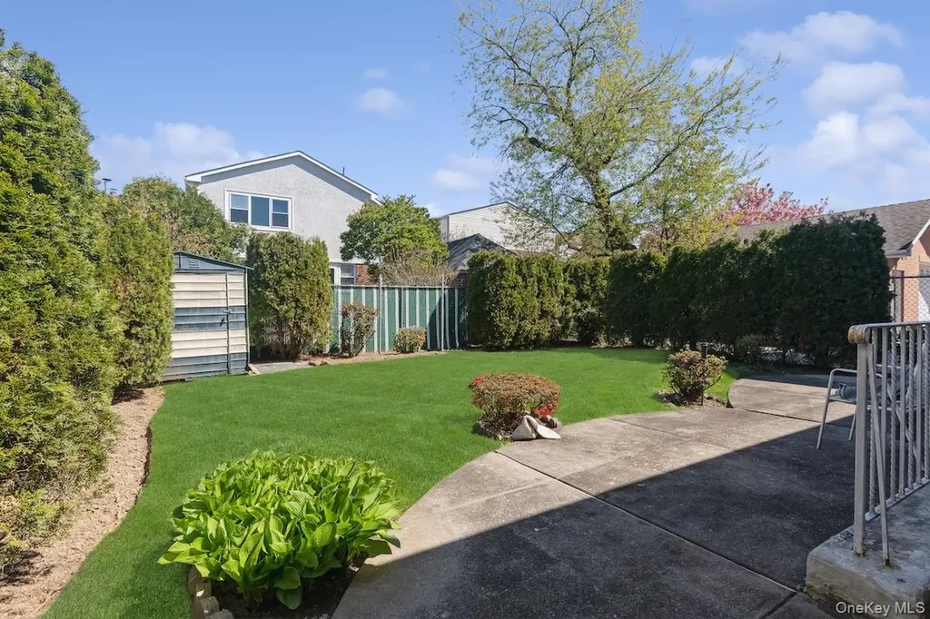 15143 21st Avenue Whitestone NY 11357