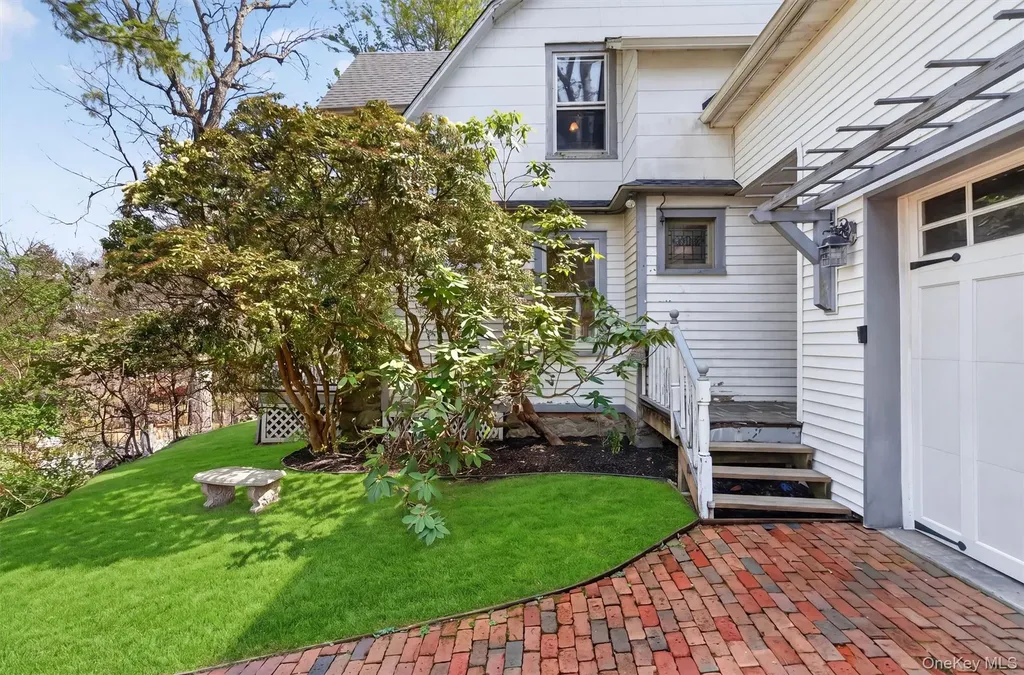 69 Edgewood Drive Central Valley NY 10917