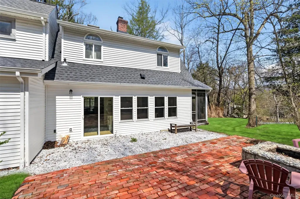 69 Edgewood Drive Central Valley NY 10917