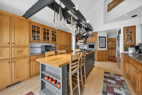213 Vail Lane North Salem NY 10560