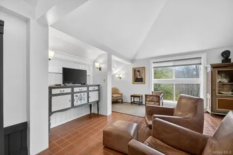 213 Vail Lane North Salem NY 10560
