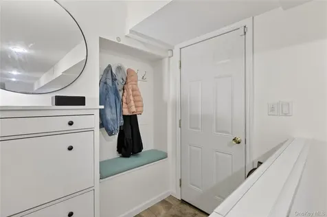 228 Sarles Lane Pleasantville NY 10570