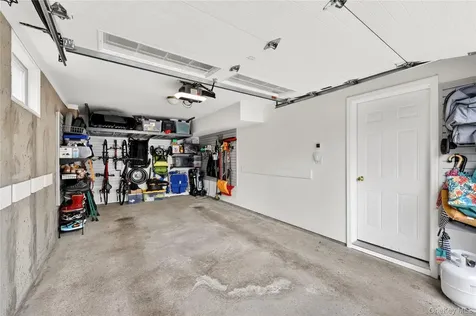 228 Sarles Lane Pleasantville NY 10570