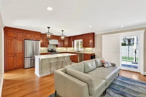 228 Sarles Lane Pleasantville NY 10570