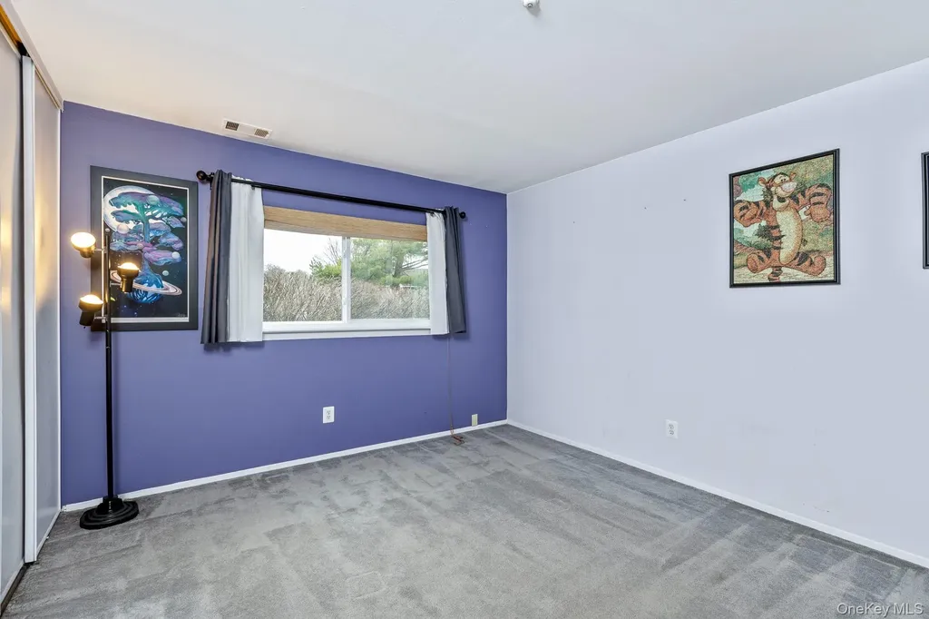 129 Pointe Circle N Coram NY 11727