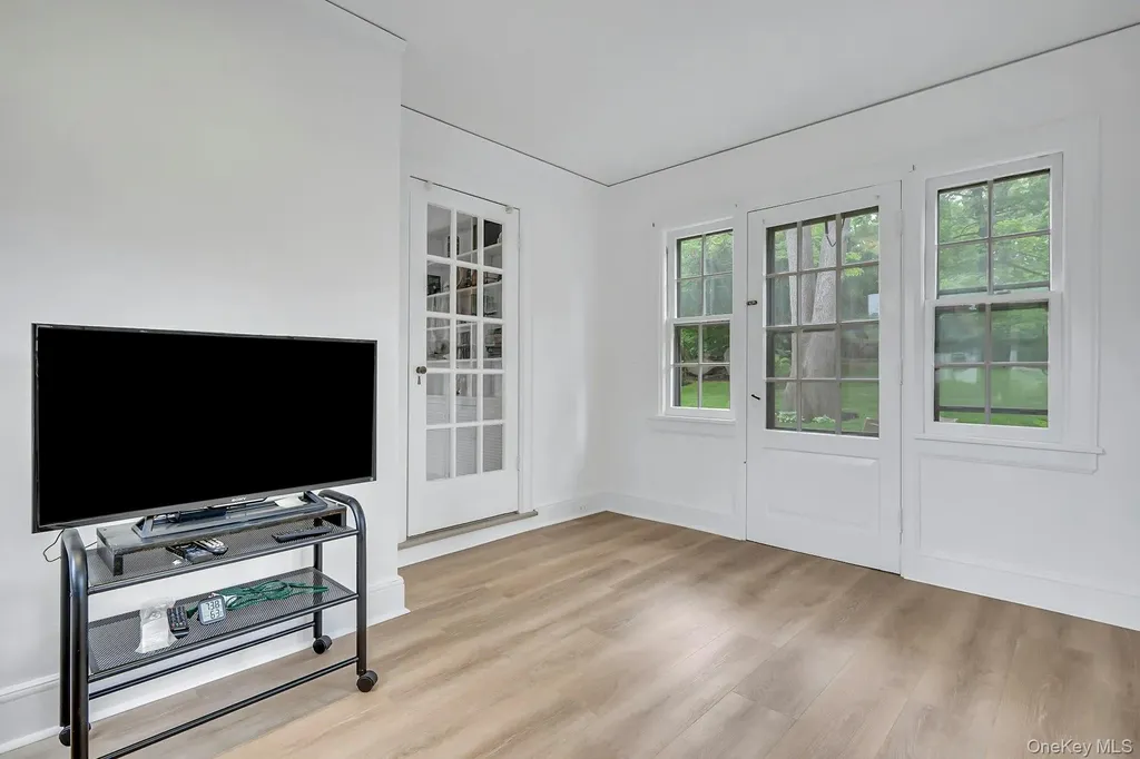 83 Parkway W Mount Vernon NY 10552