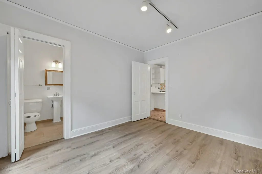 83 Parkway W Mount Vernon NY 10552
