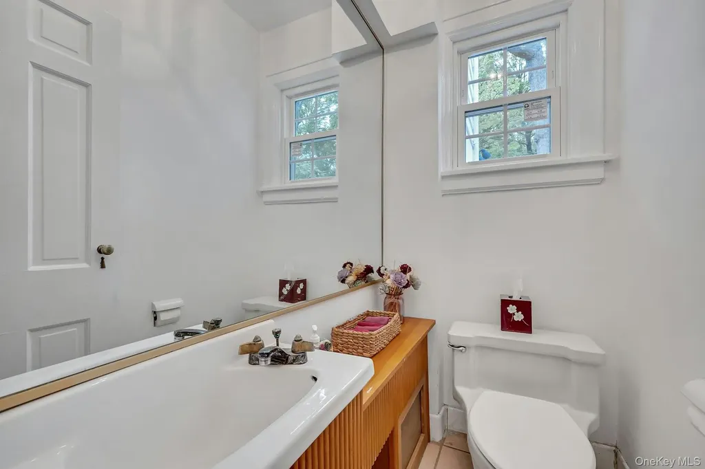 83 Parkway W Mount Vernon NY 10552