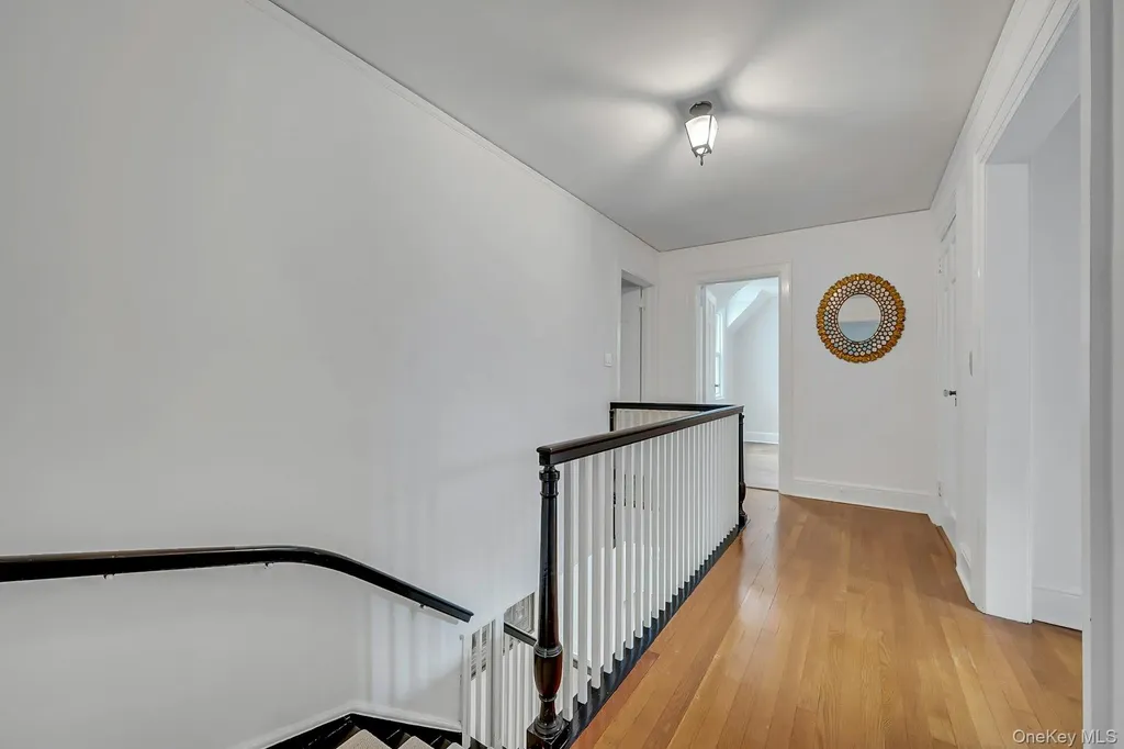 83 Parkway W Mount Vernon NY 10552