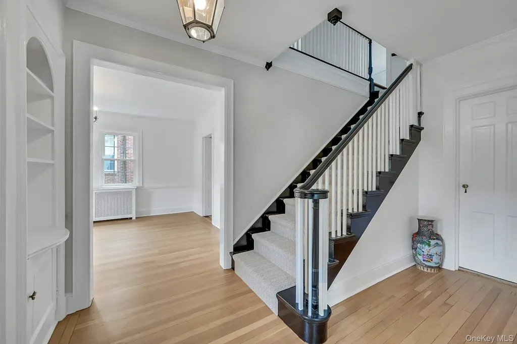 83 Parkway W Mount Vernon NY 10552
