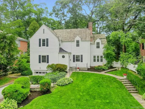 83 Parkway W Mount Vernon NY 10552