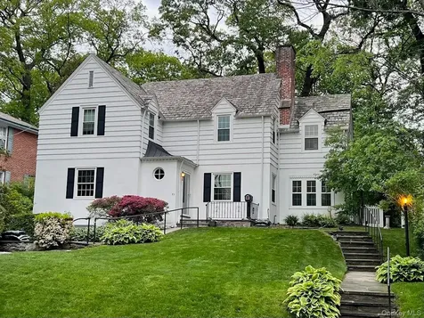 83 Parkway W Mount Vernon NY 10552