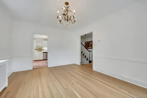 83 Parkway W Mount Vernon NY 10552