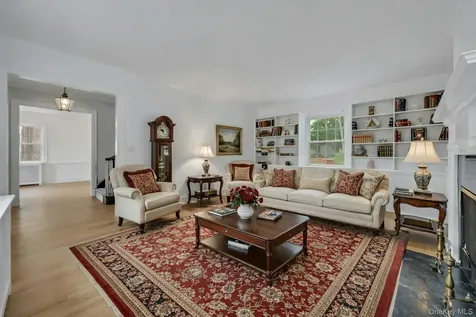 83 Parkway W Mount Vernon NY 10552