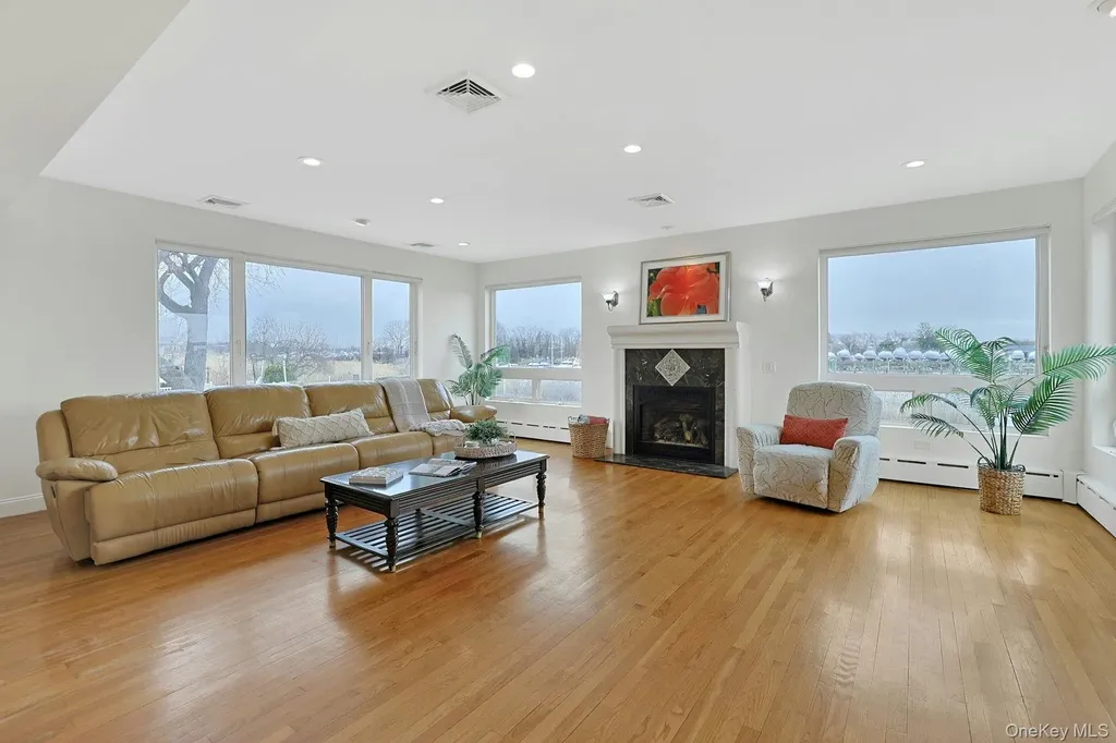 3086 Giegerich Place Bronx NY 10465