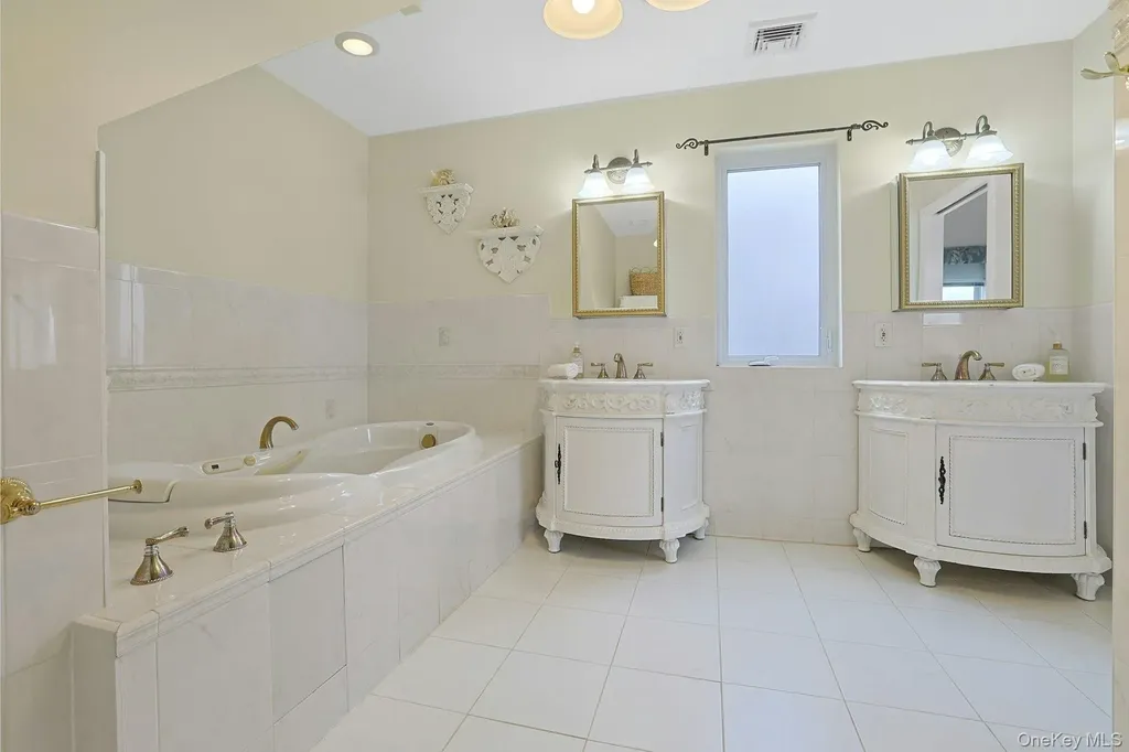 3086 Giegerich Place Bronx NY 10465