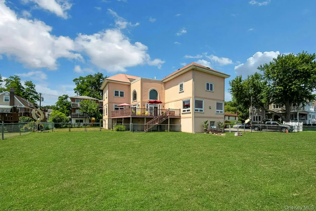 3086 Giegerich Place Bronx NY 10465