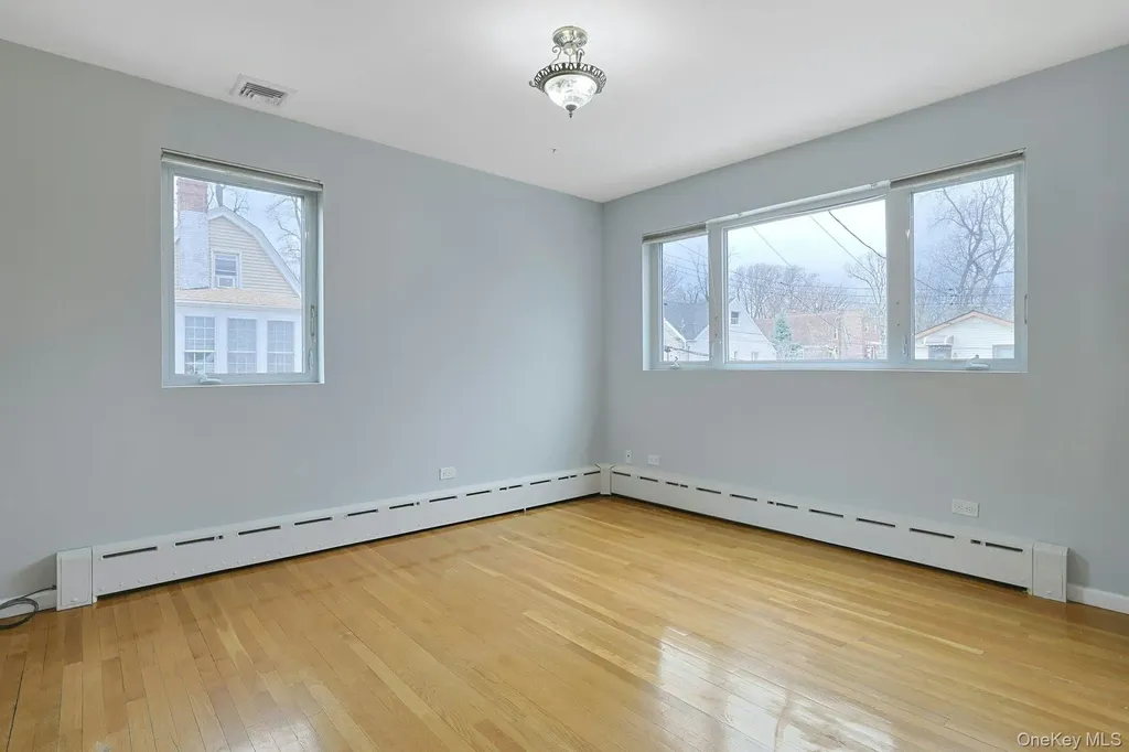 3086 Giegerich Place Bronx NY 10465