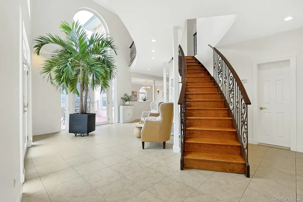 3086 Giegerich Place Bronx NY 10465