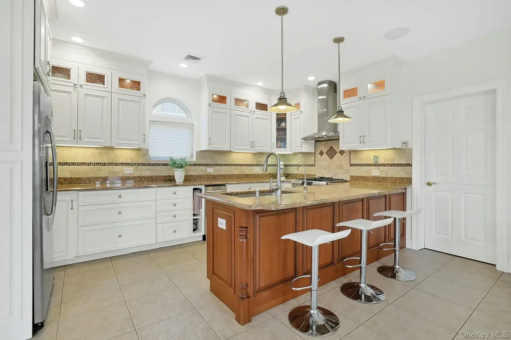 3086 Giegerich Place Bronx NY 10465