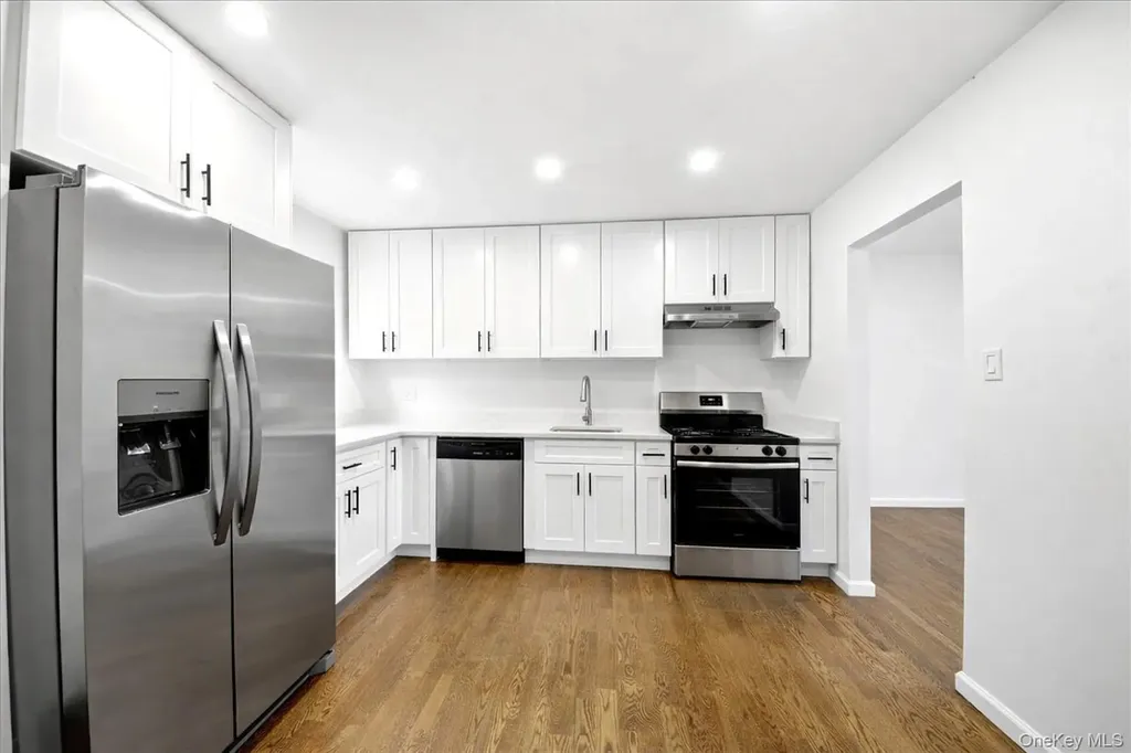 68 Hillcrest Drive Poughkeepsie NY 12603