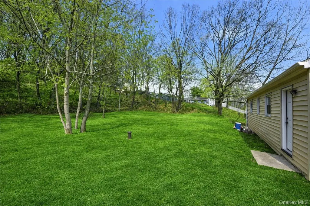 68 Hillcrest Drive Poughkeepsie NY 12603