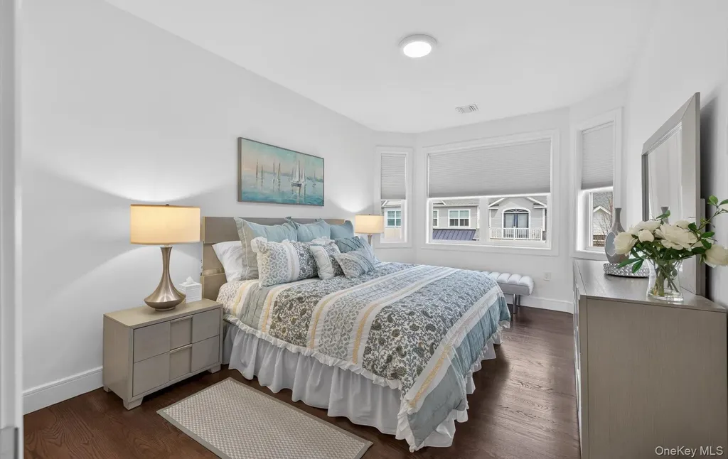 48 Bellflower Path Smithtown NY 11787