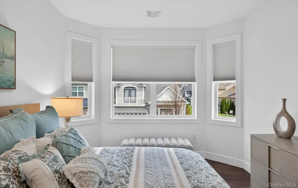 48 Bellflower Path Smithtown NY 11787