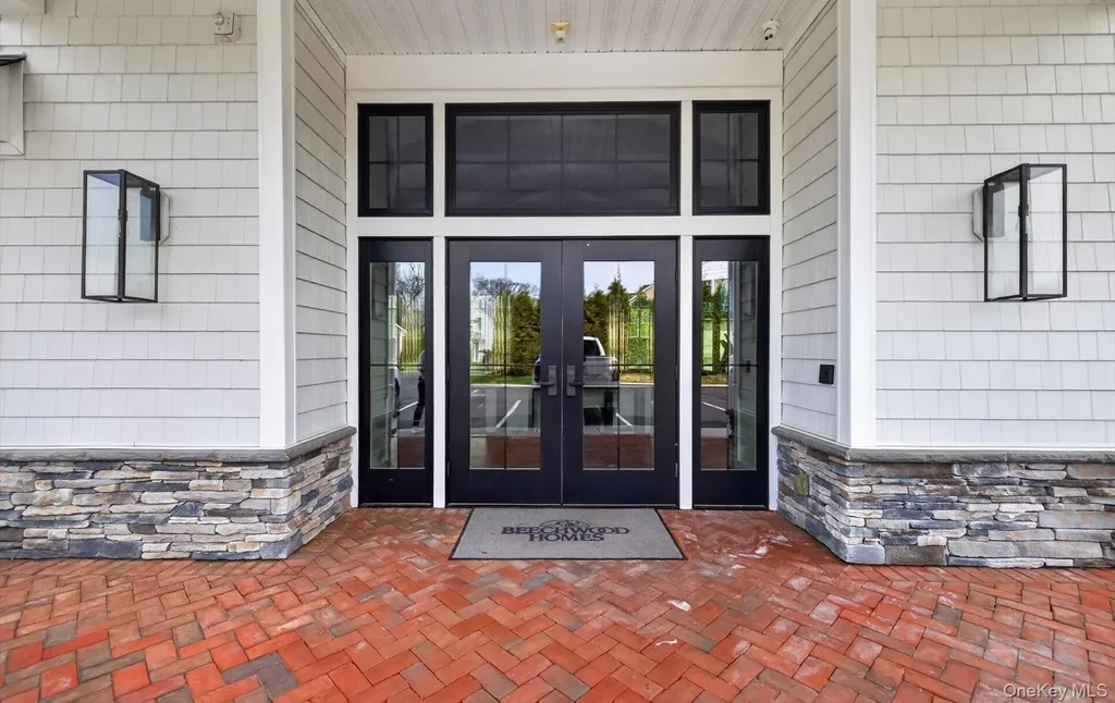 48 Bellflower Path Smithtown NY 11787