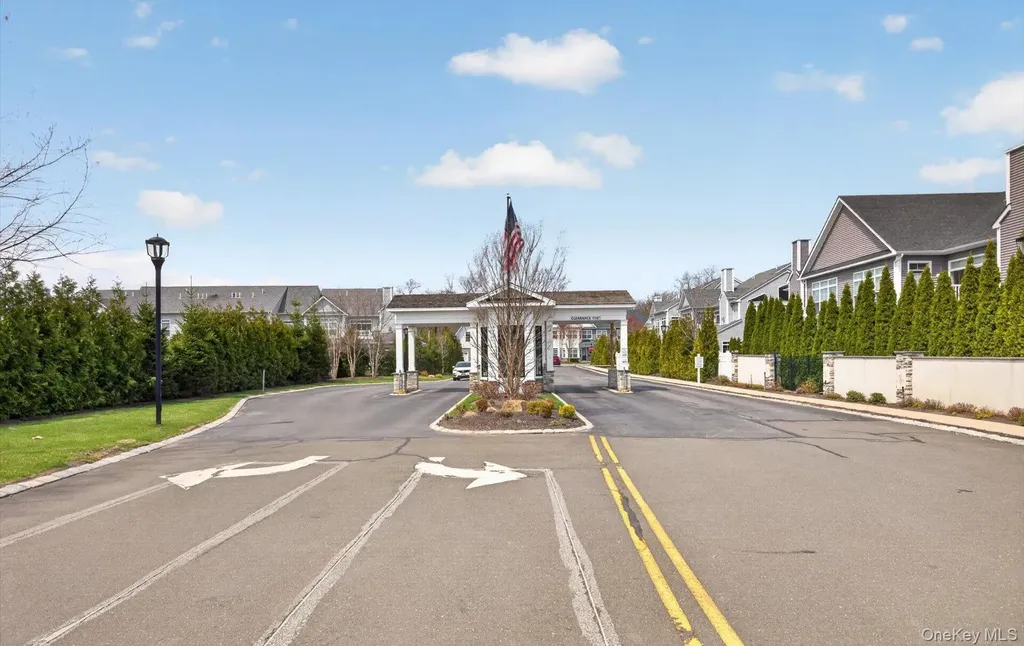 48 Bellflower Path Smithtown NY 11787