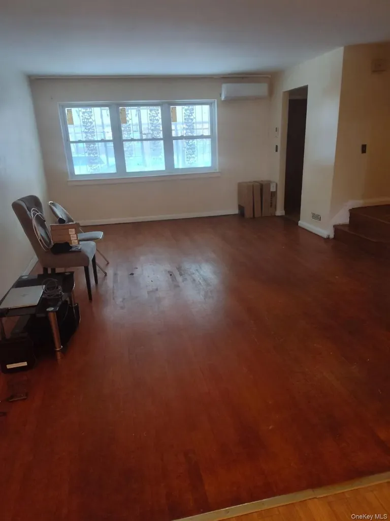 2009 Chatterton Avenue Bronx NY 10472