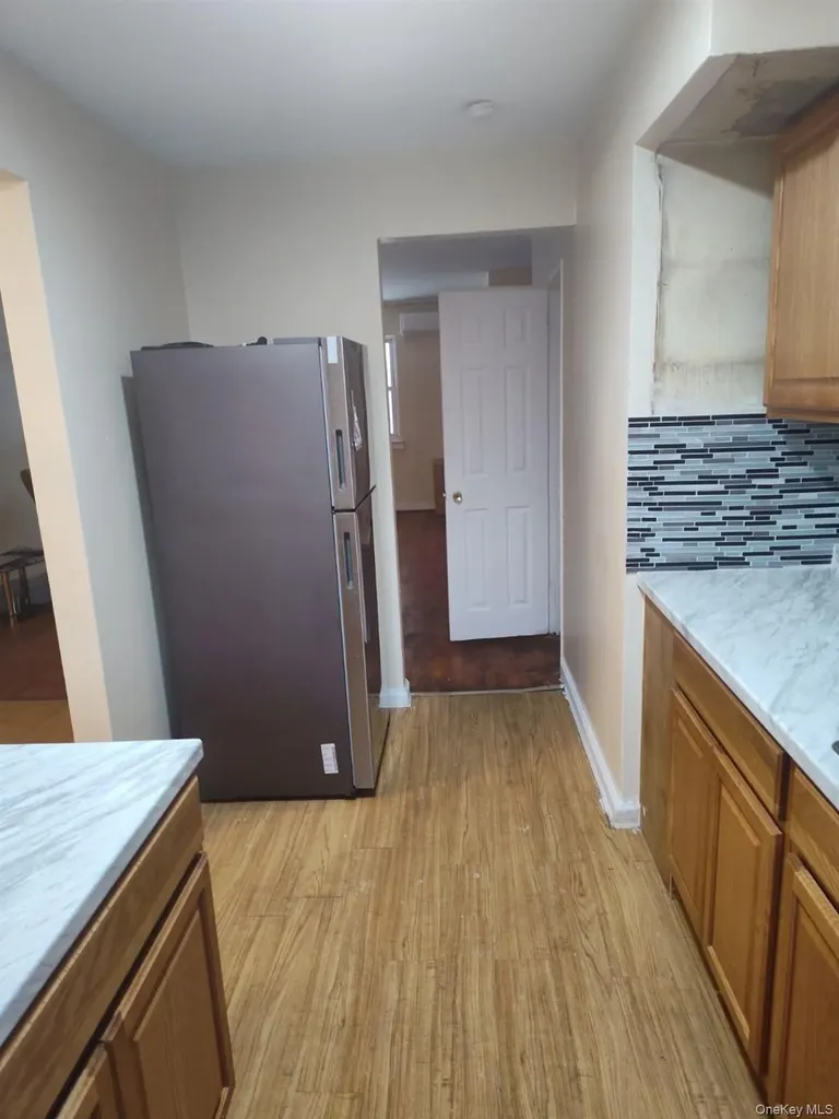 2009 Chatterton Avenue Bronx NY 10472