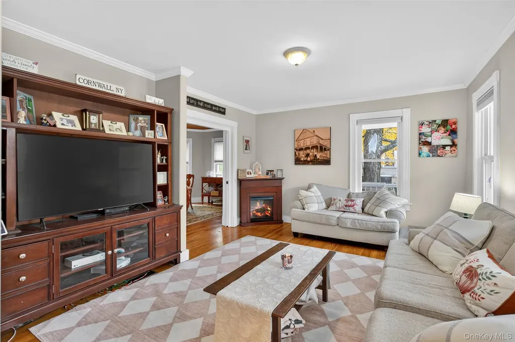 5 Bede Terrace Cornwall NY 12518