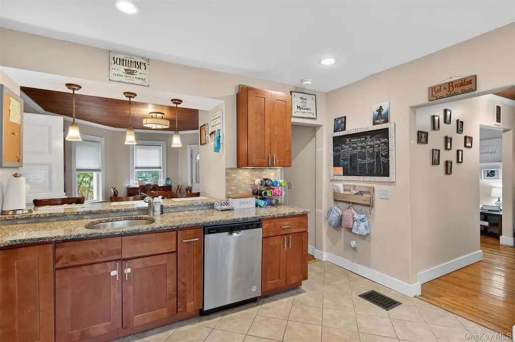 5 Bede Terrace Cornwall NY 12518