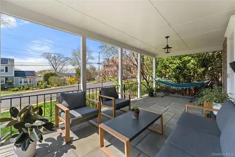206 Palisade Avenue Dobbs Ferry NY 10522