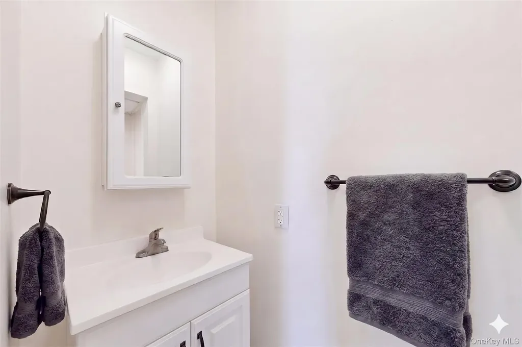22 Overlook Place Newburgh NY 12550