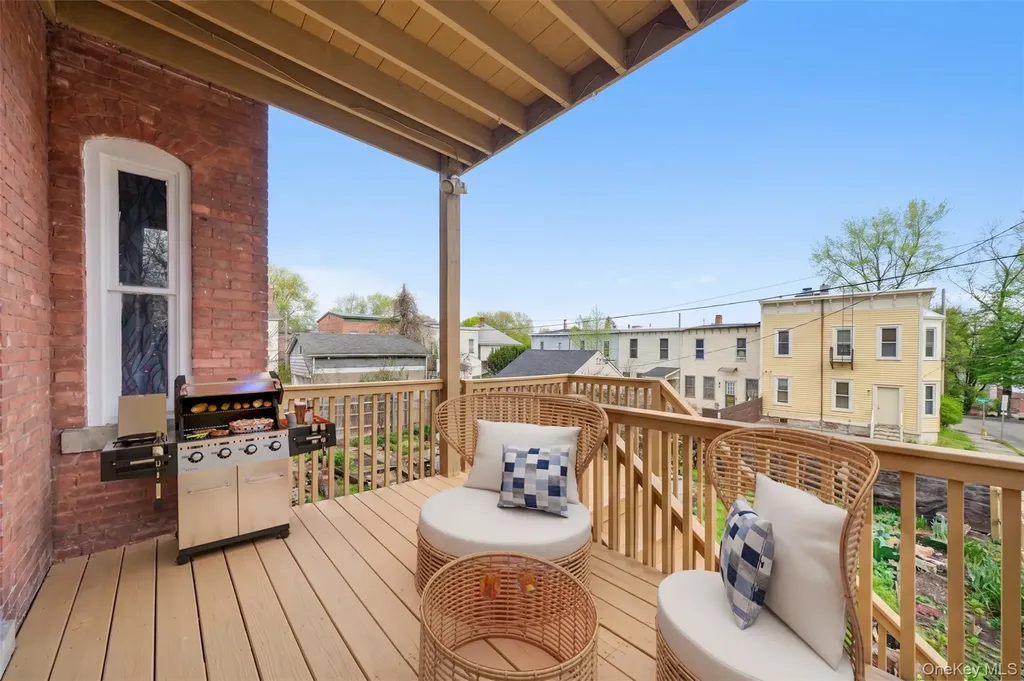 22 Overlook Place Newburgh NY 12550