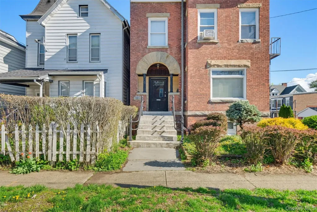 22 Overlook Place Newburgh NY 12550
