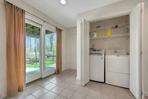 6 Foxwood Lane Thornwood NY 10594