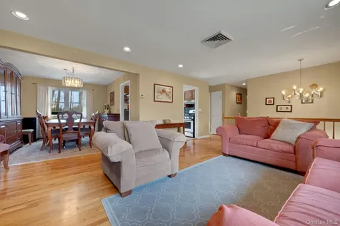 6 Foxwood Lane Thornwood NY 10594