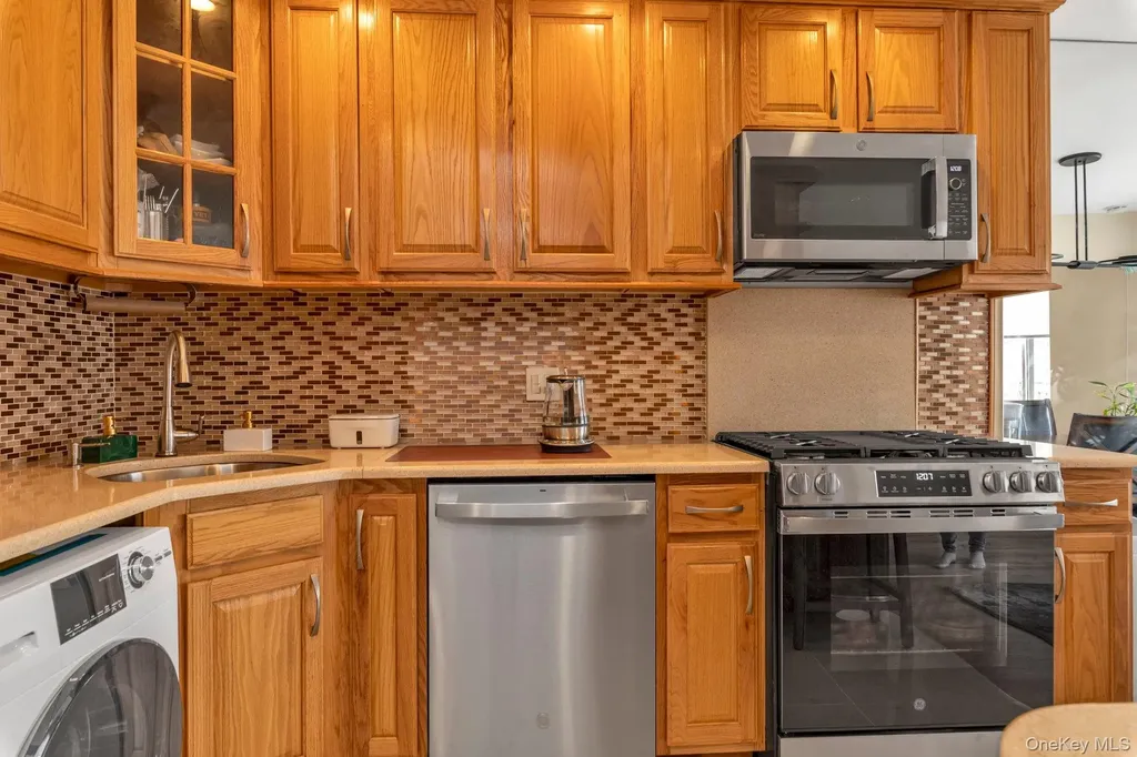 15405 Riverside Drive Whitestone NY 11357