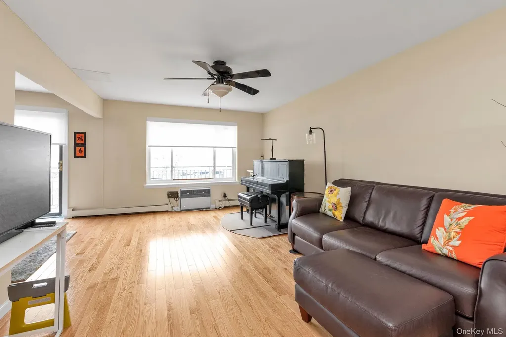 15405 Riverside Drive Whitestone NY 11357