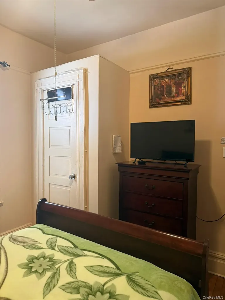 610 E 26th Street Brooklyn NY 11210