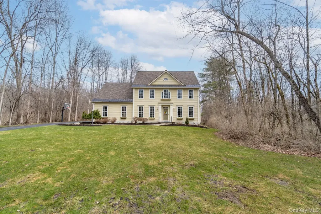 2 Stable Lane Call Listing Agent NY 12866