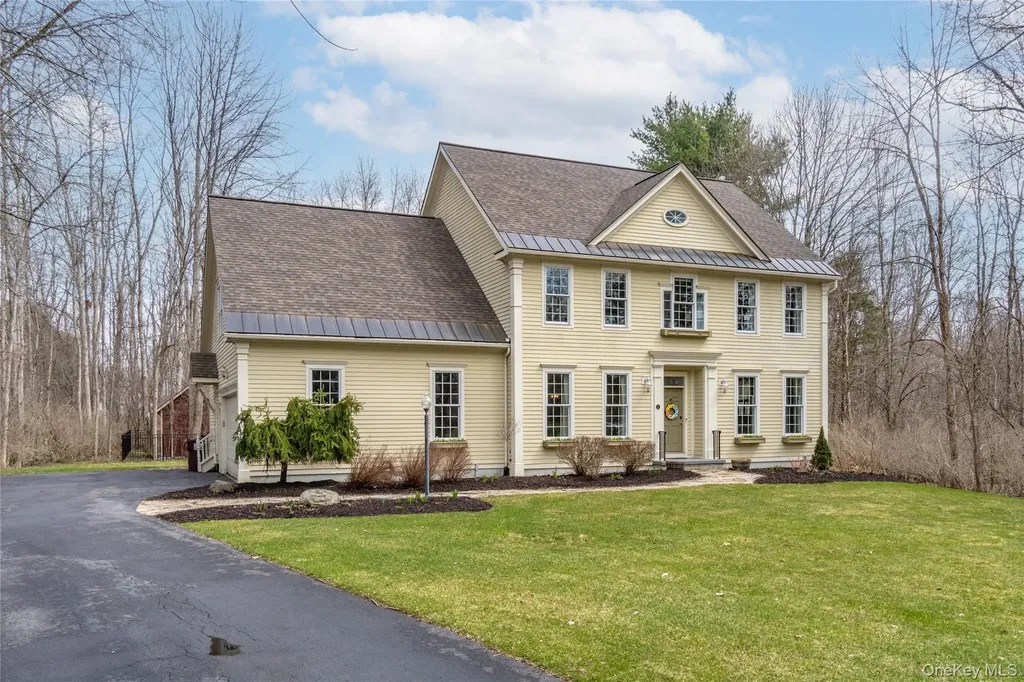 2 Stable Lane Call Listing Agent NY 12866