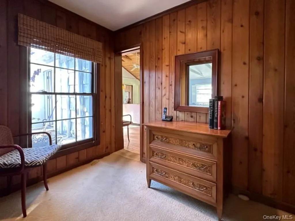 146 Doctors Walk Cherry Grove NY 11782
