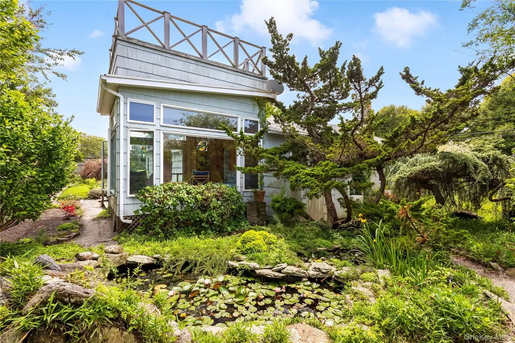 146 Doctors Walk Cherry Grove NY 11782